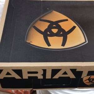 Ariat fatbaby cowgirk